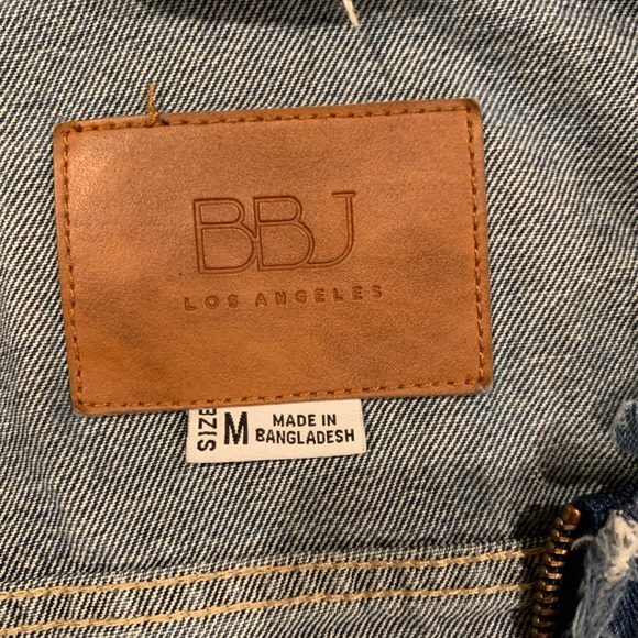 Women's Distressed Blue Jean Jacket - Picture 3 of 3